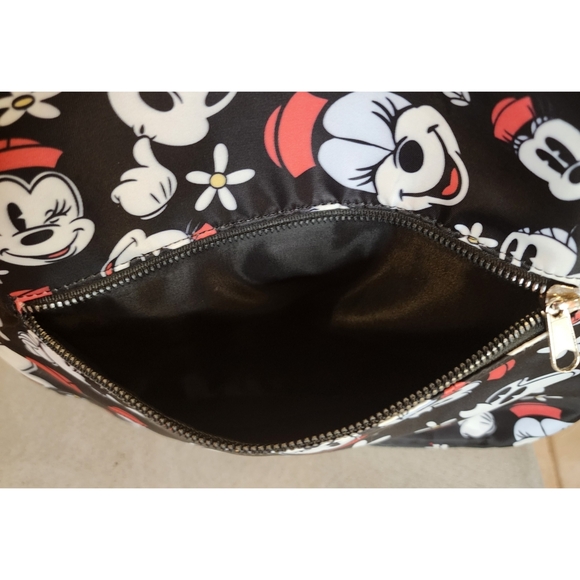 🦋 Disney Mickey Mouse Backpack Black, Red & White - Picture 4 of 14